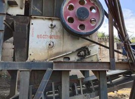 喜讯!凯发k8国际首页C型颚式破碎机顺利下线 环保砂石厂机型