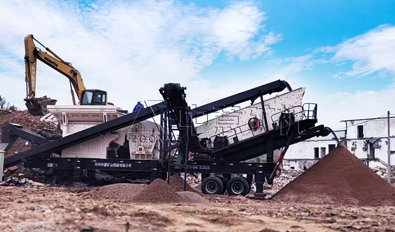 800宽-经理发移动破碎站现场1.jpg 800宽-经理发移动破碎站现场1.jpg