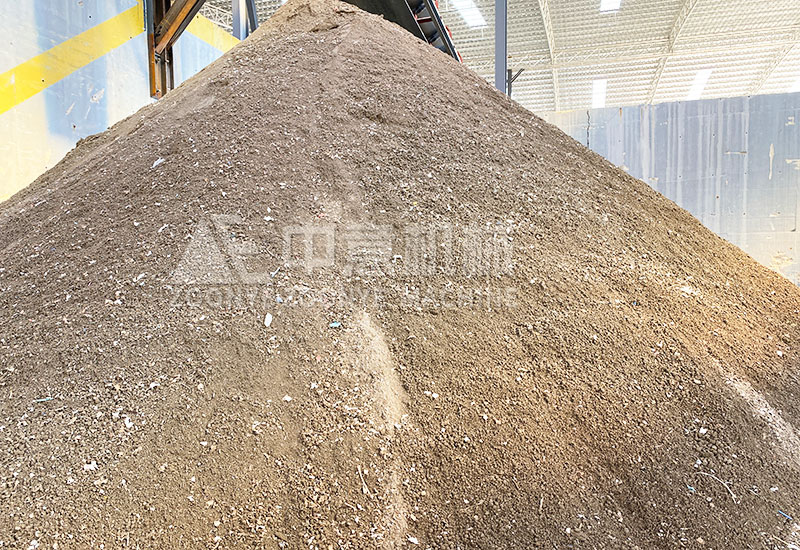 分拣出来的沙土 分拣出来的沙土